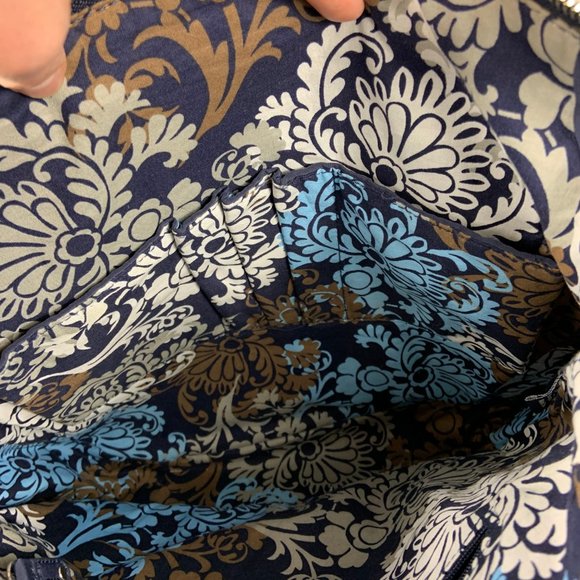 *SOLD*Vera Bradley Classic Navy Large Handbag - Picture 4 of 7